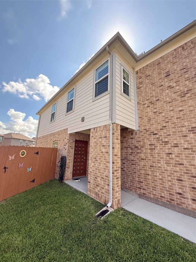 Building Photo - 18306 Fresh Air Ct
