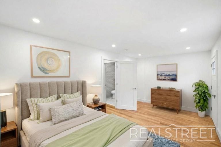 Building Photo - Magnificent 4 Bed 3.5 Bath Brownstone Duplex in Crown Heights