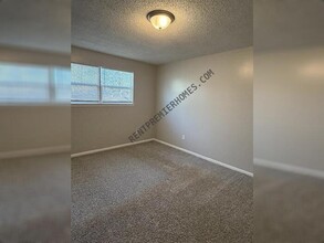 Building Photo - 8404 Shelley Dr