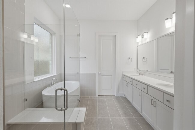 Building Photo - 7106 Carriage Lgt Dr