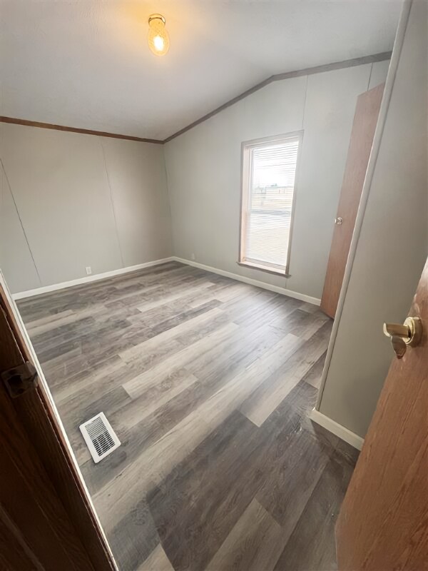 Building Photo - 27 Village Ct