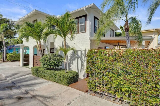 Building Photo - 905 N Federal Hwy