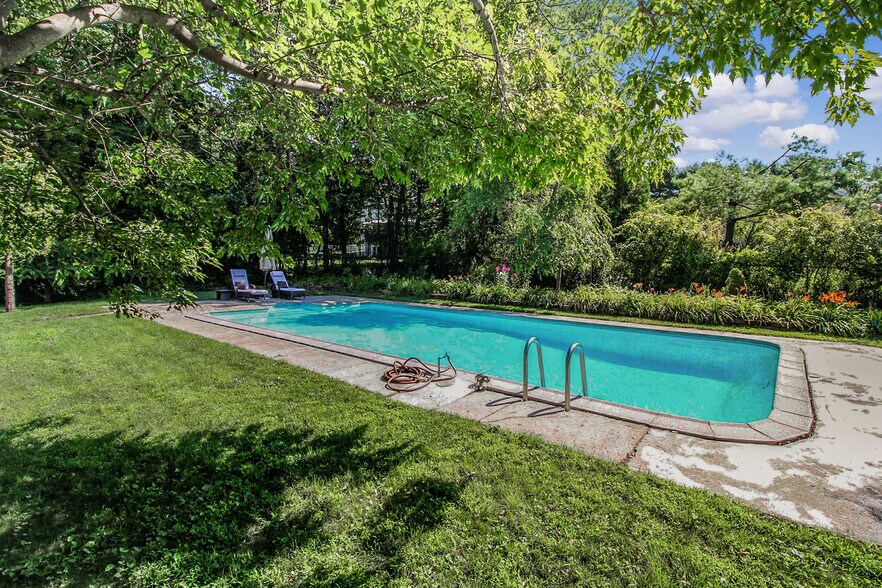 Private Heated Pool - 25 Tamarack Way