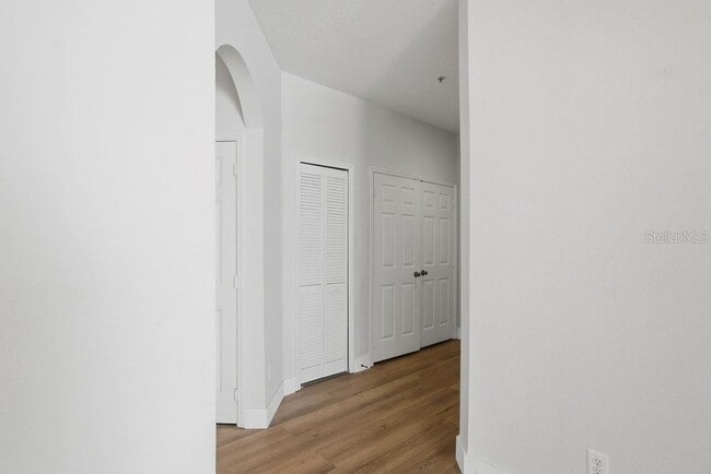 Building Photo - 3190 Dante Dr