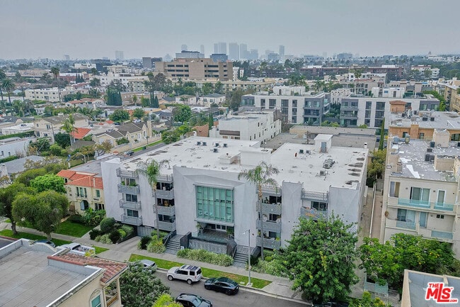 Building Photo - 425 S Willaman Dr