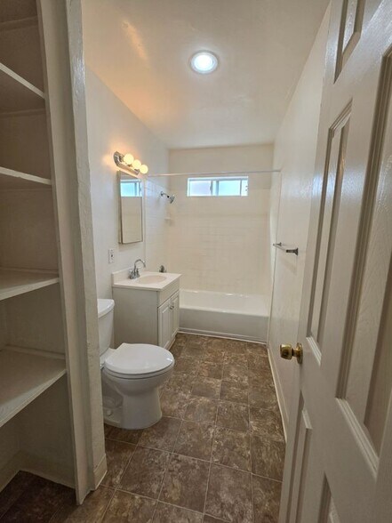 Building Photo - 4415 Rosebud Ln