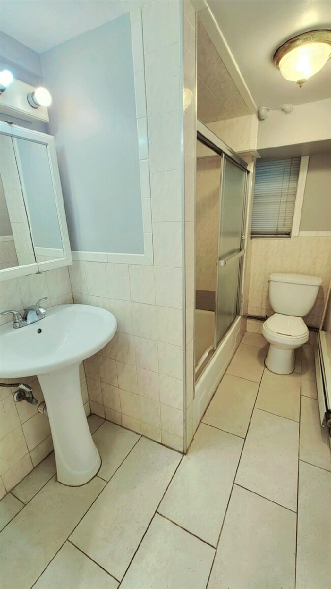 Building Photo - 3158 John F. Kennedy Blvd