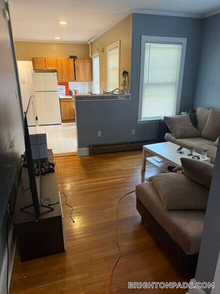 Building Photo - 19 Lothrop St