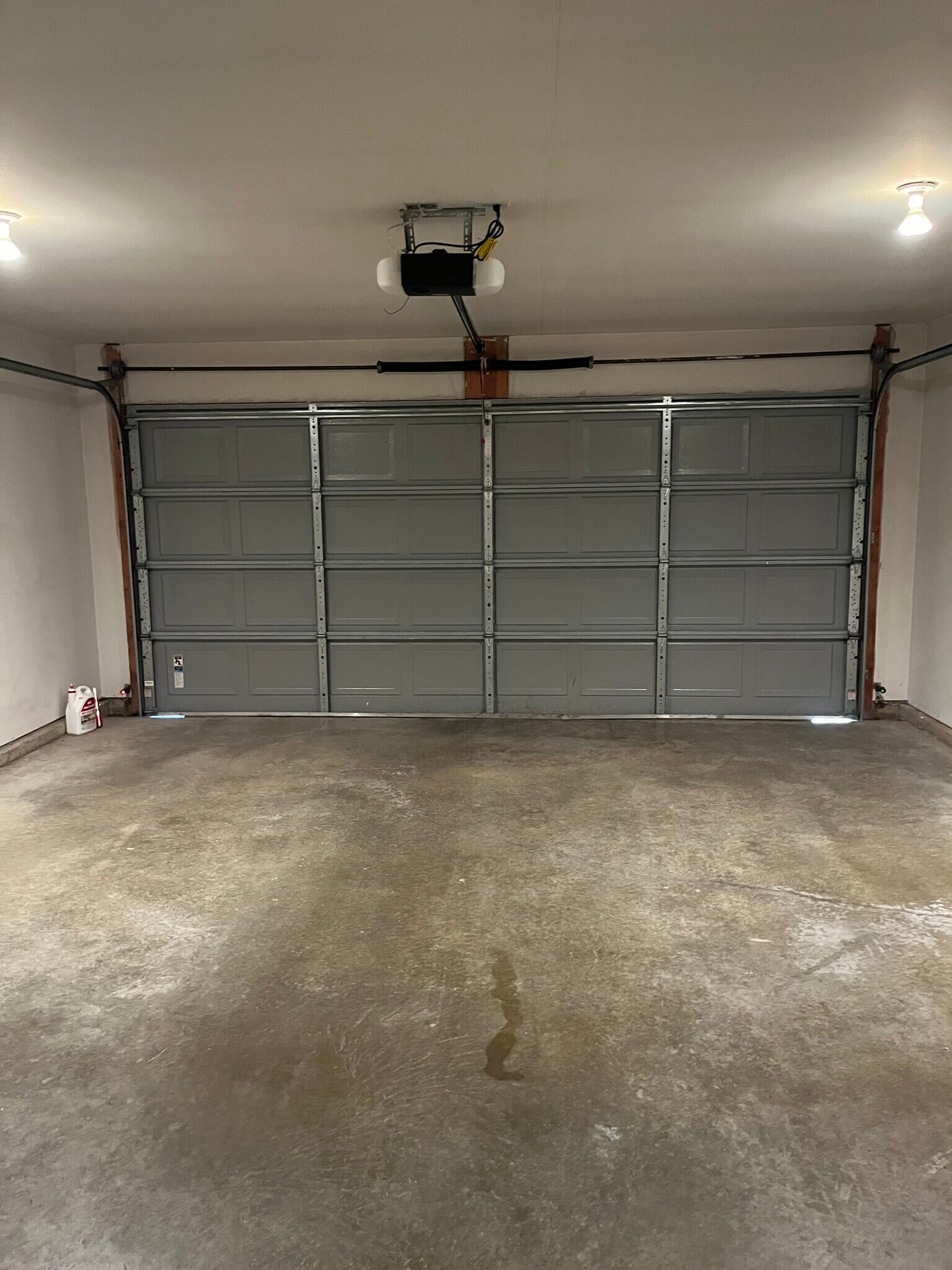 Building Photo - 3328 Hopkins Dr