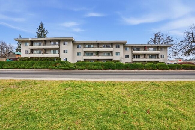 Building Photo - 3102 E 27th Ave