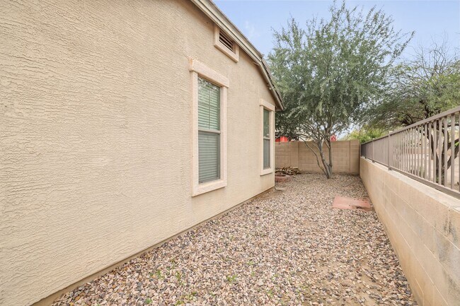 Building Photo - Queen Creek Rental