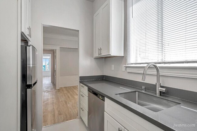 Building Photo - 1250 Taylor St