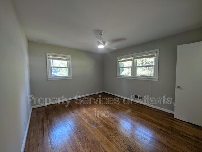 Building Photo - 1061 Homewood Ct