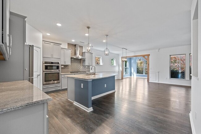 Building Photo - 460 Young Landing Ct