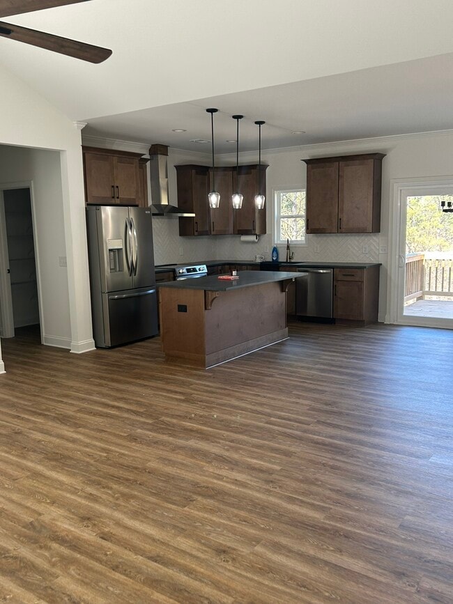 Building Photo - 135 Autumn Ridge