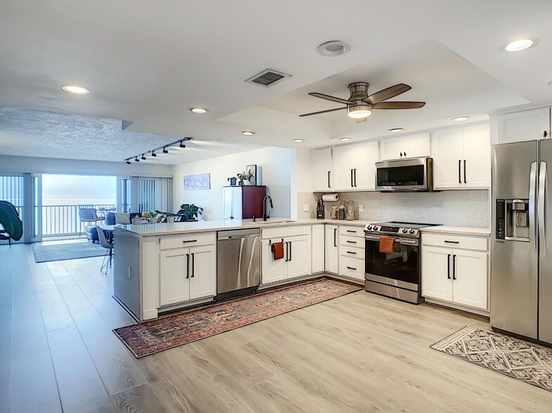 Building Photo - 175 Jimmy Buffett Mem Hwy