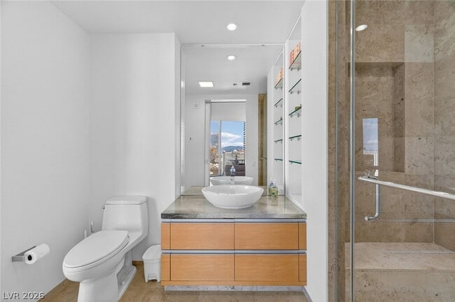 Building Photo - 3726 S Las Vegas Blvd