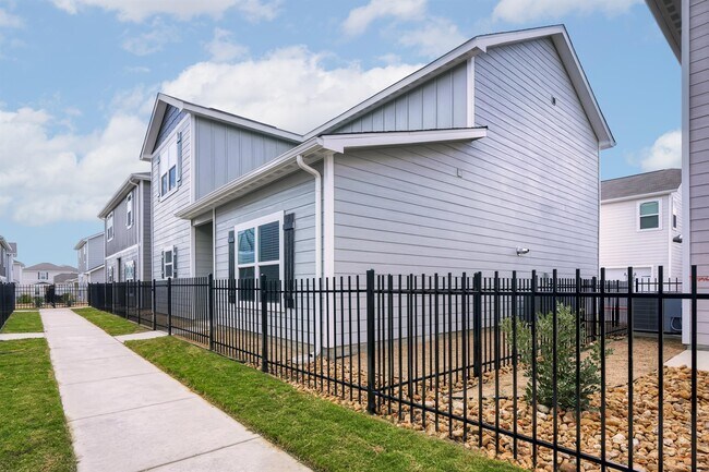 Primary Photo - 10854 Quinn Ct