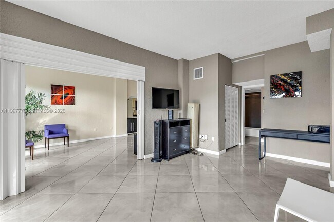 Building Photo - 11111 Biscayne Blvd