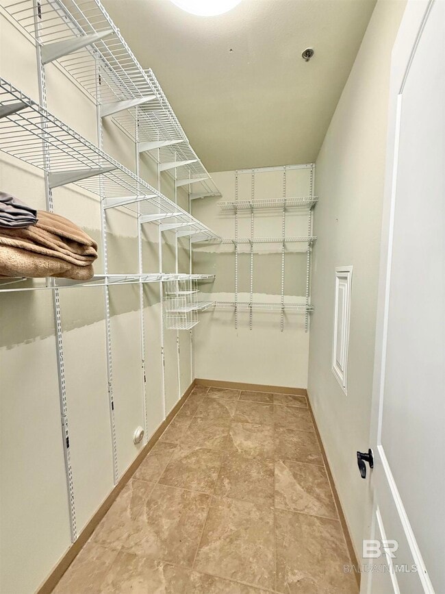 Building Photo - 1430 Regency Rd