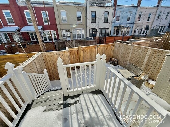 Building Photo - 159 V St NE