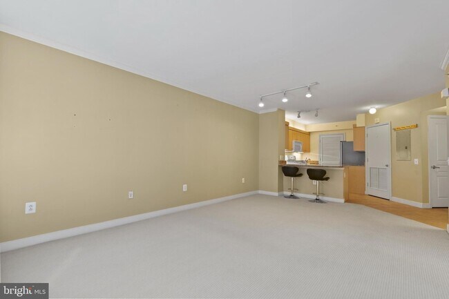 Building Photo - 616 E Street NW Unit 1005
