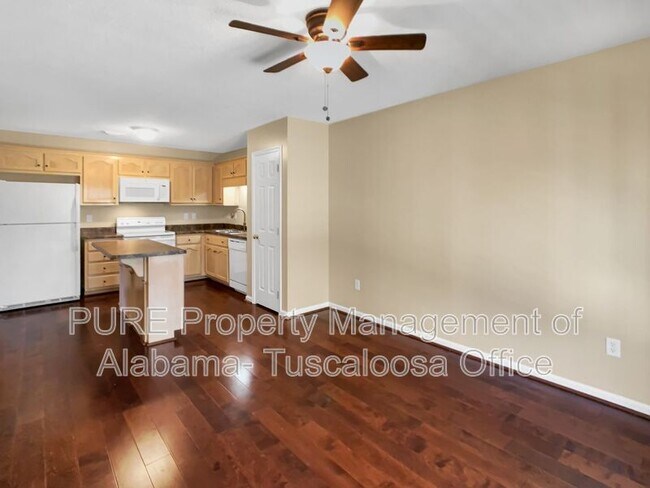 Building Photo - 2613 Willow Ridge Way