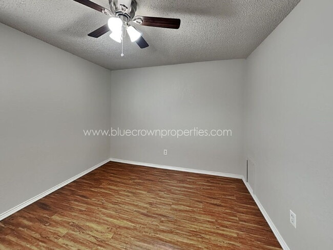 Building Photo - 648 S Rogers Rd