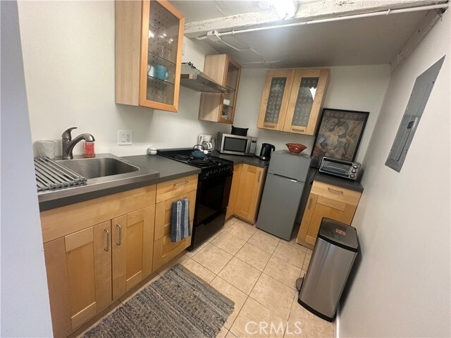 Building Photo - 8601 Wonderland Ave