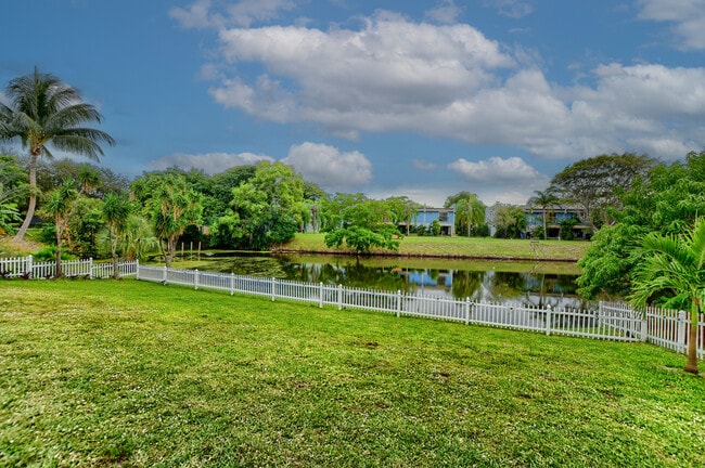 Building Photo - 414 Lindell Blvd