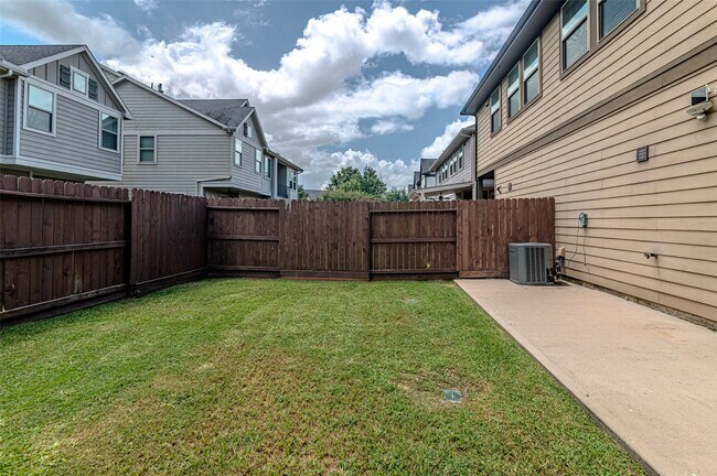 Building Photo - 5543 Purple Meadow Ln