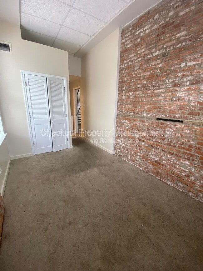Building Photo - 2301 S 11th St