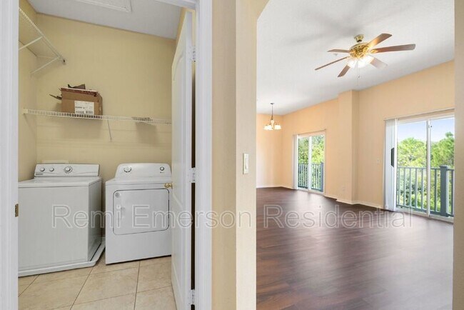 Building Photo - 10399 Winding Marsh Trail