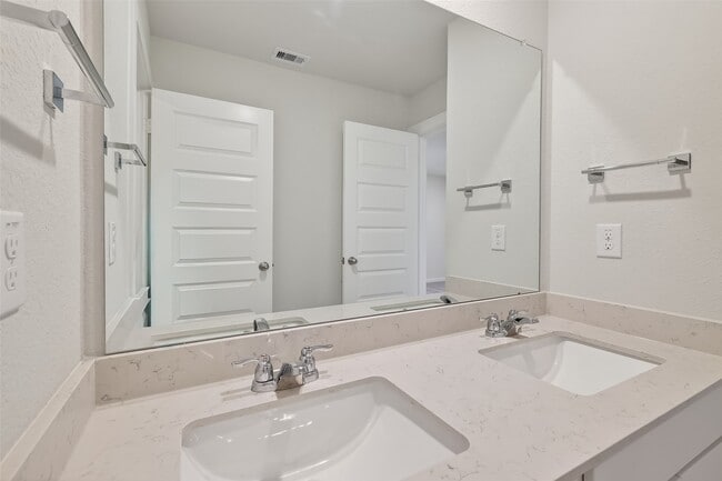 Building Photo - 8538 Blueberry Ash St