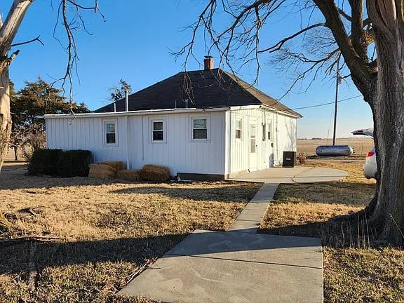 Building Photo - 8747 N 143rd St E