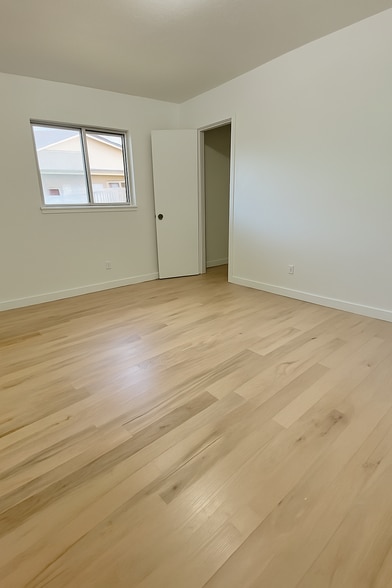 Building Photo - 805 Pinehill Ln