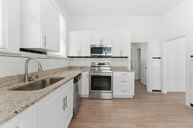 Building Photo - 2914 N 10th St