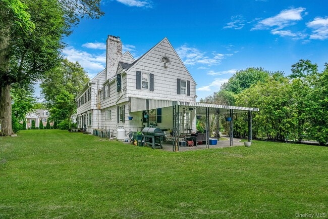 Building Photo - 5 Kohlsaat Ct