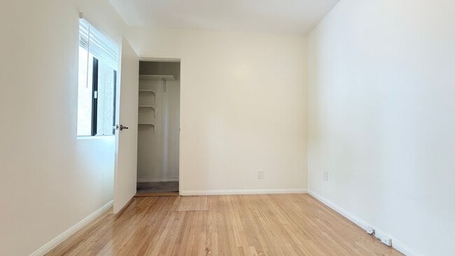 Building Photo - Spacious 4-Bedroom + Bonus Room Home with ...