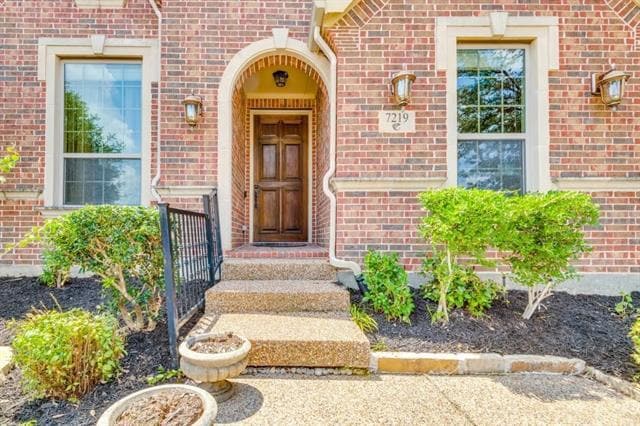 Building Photo - 7219 Comal Dr