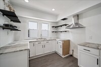 Building Photo - 2934 Virginia Park St