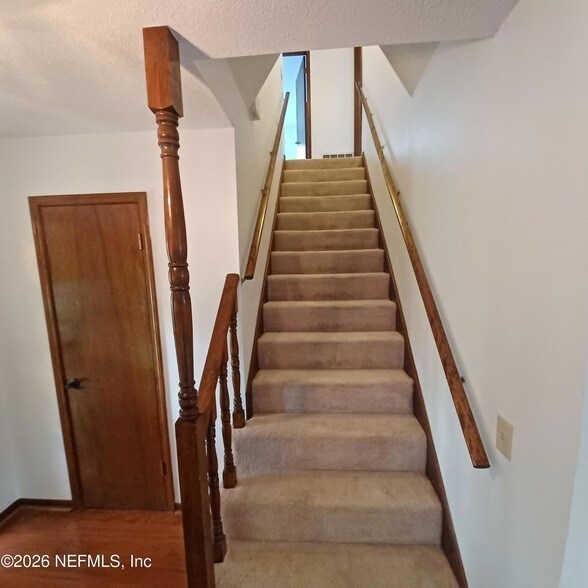 Building Photo - 2295 Foxwood Dr