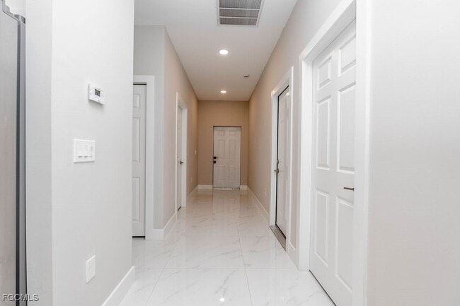 Building Photo - 4417 22nd St SW