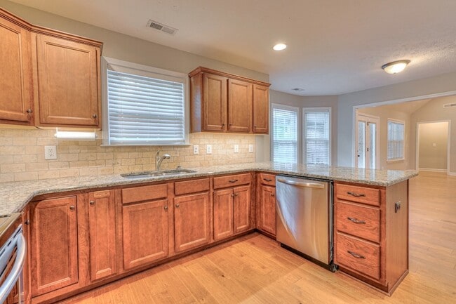 Building Photo - 1485 Round Rock Dr