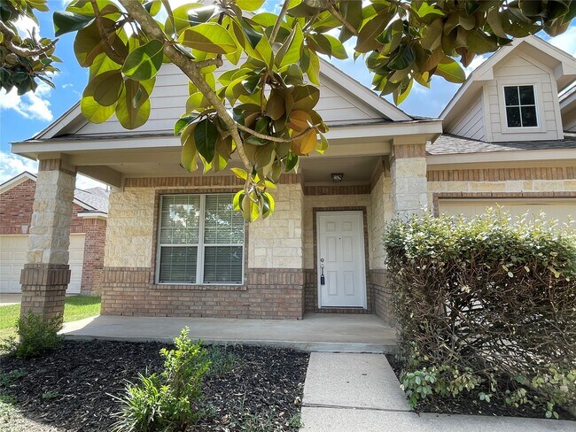 Building Photo - 5811 Ranch Riata Ct