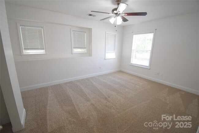 Building Photo - 6728 Evanton Loch Rd