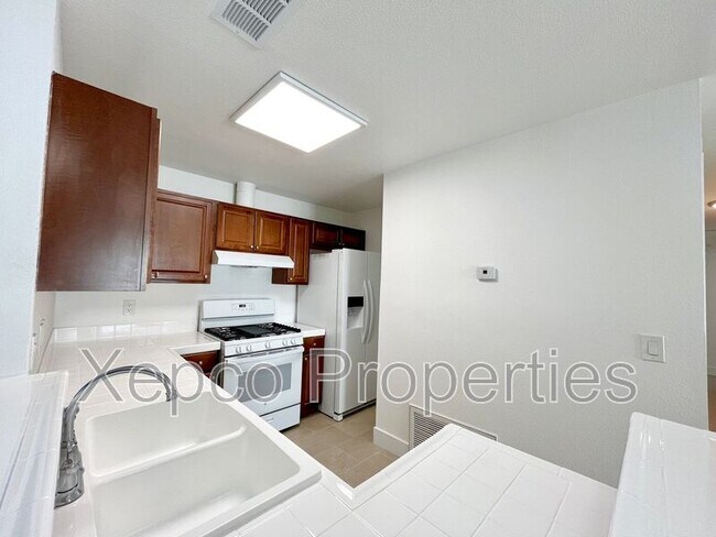 Building Photo - 32355 Cielo Vista Rd