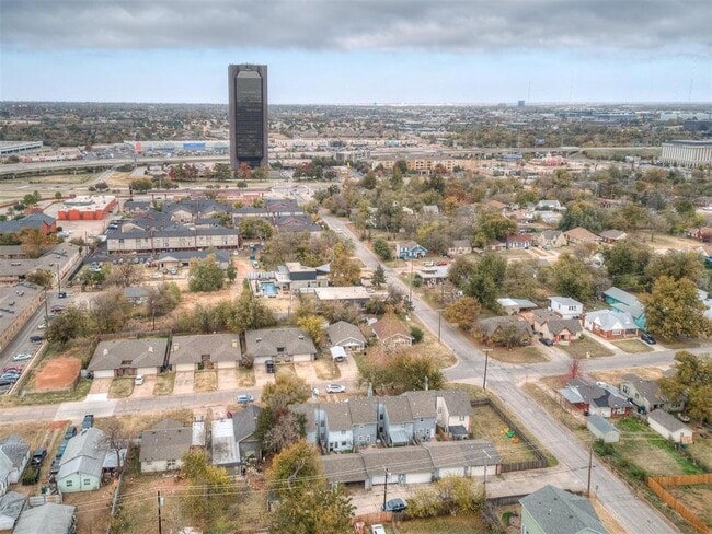 Building Photo - 1602 NW 46th St