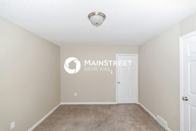 Building Photo - 5 Bedroom Pet-Friendly Home in Memphis, TN with Main Street Renewal