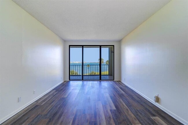 Building Photo - 50 Coe Rd